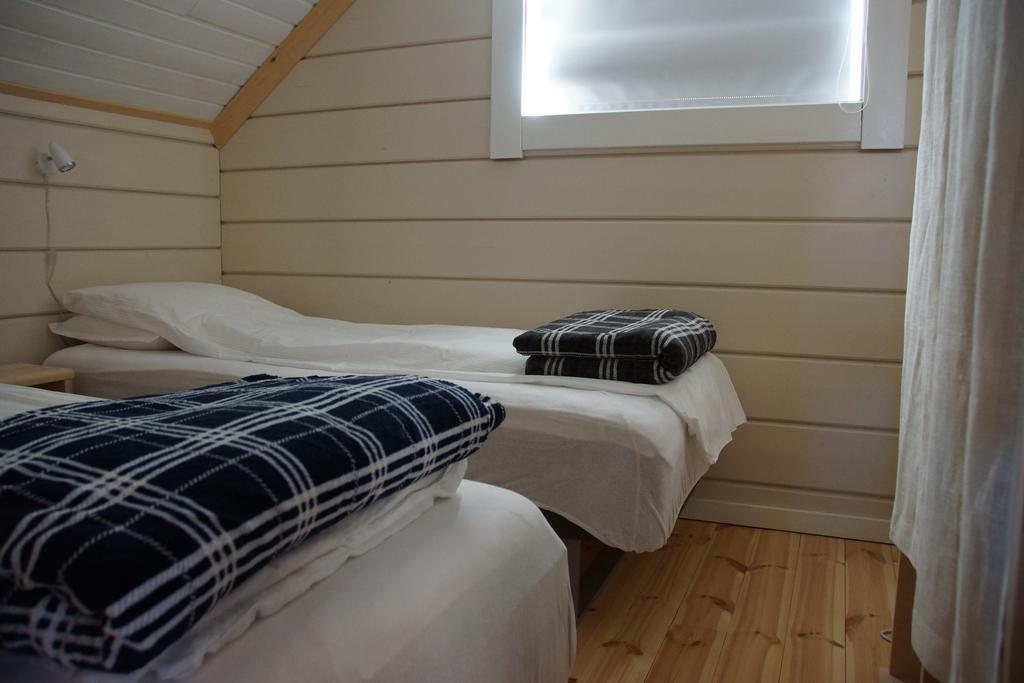 Aaroybukt Guesthouse Aroybukta Eksteriør billede